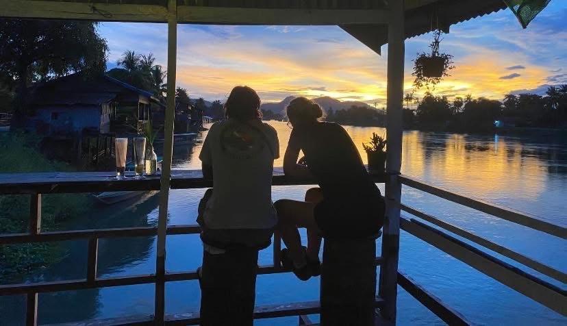 Souksanh River Bungalow Muang Không المظهر الخارجي الصورة